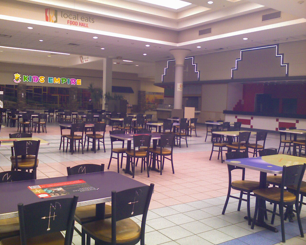 Merle Hay Mall Food Court in Des Moines, IA